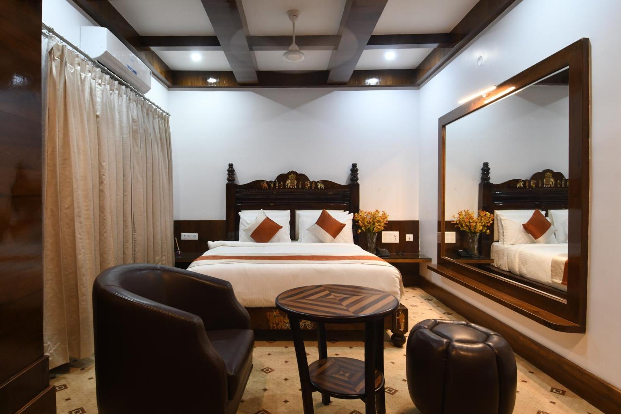 Hotel Lok Sagar Maisúr Exteriér fotografie